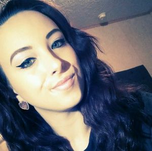 Meet your Posher, Lacy